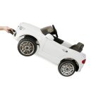 Fehér limited edition elektromos sportautó távirányítóval