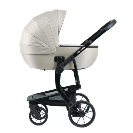 Cărucior Mama Kiddies Icon bej cu landou.