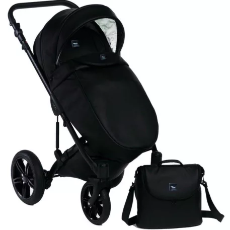 Cărucior Mama Kiddies Max 500 negru cu parte sport și sac de picioare.