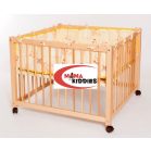 Emelhető magasságú, görgős, kivehető pálcás járóka 120 x 120-as méretben mandula színben