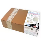 Lacy Box 20 részes ajándékszett cumisüveggel, melltartó betéttel és babaemléktárgy készítő kiegészítőkkel